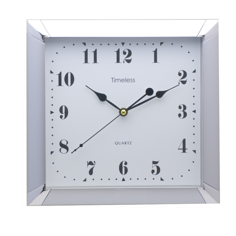 ME17-SIL 29cm wall clock in silver